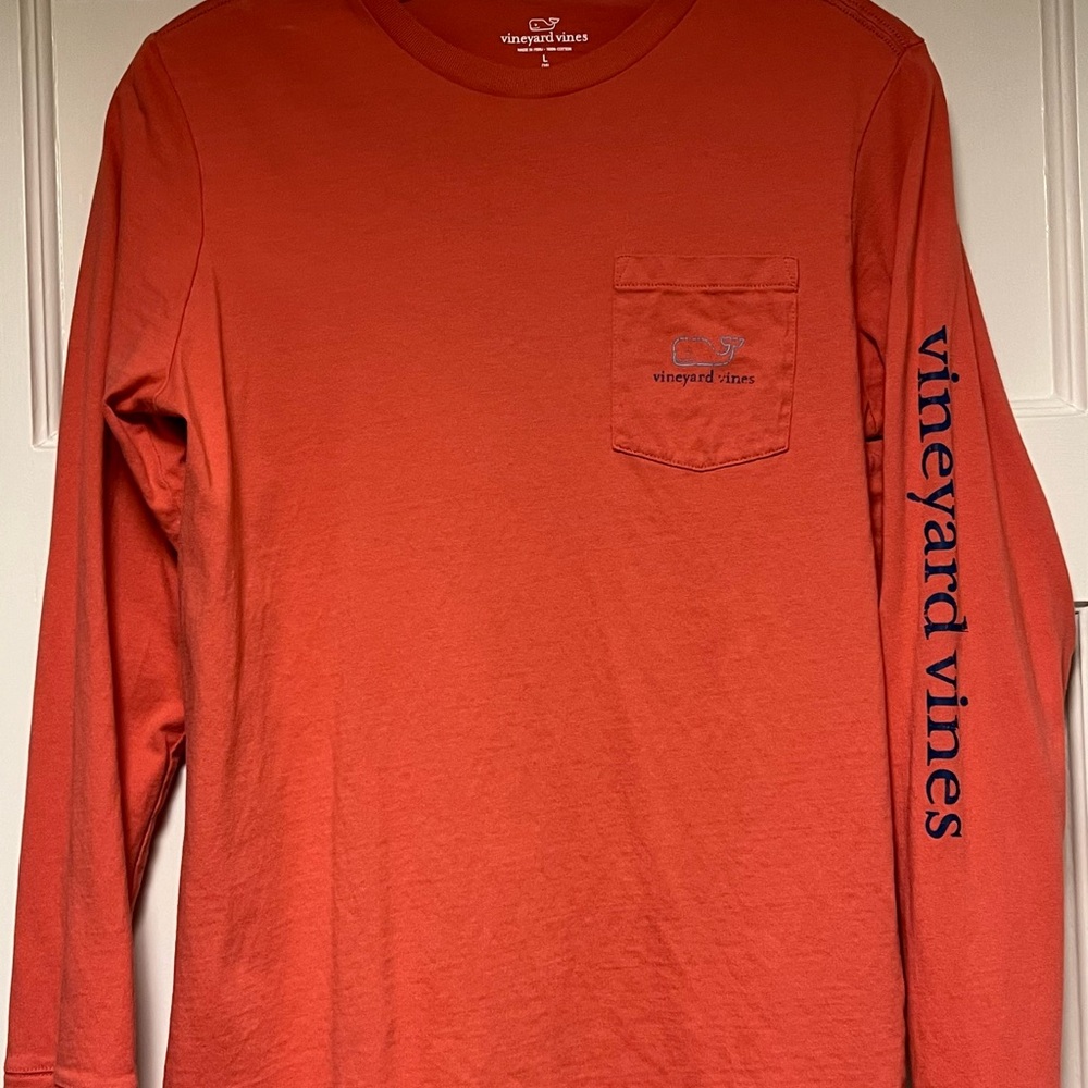 Boy’s Vineyard Vines long sleeve t-shirt size L(16)